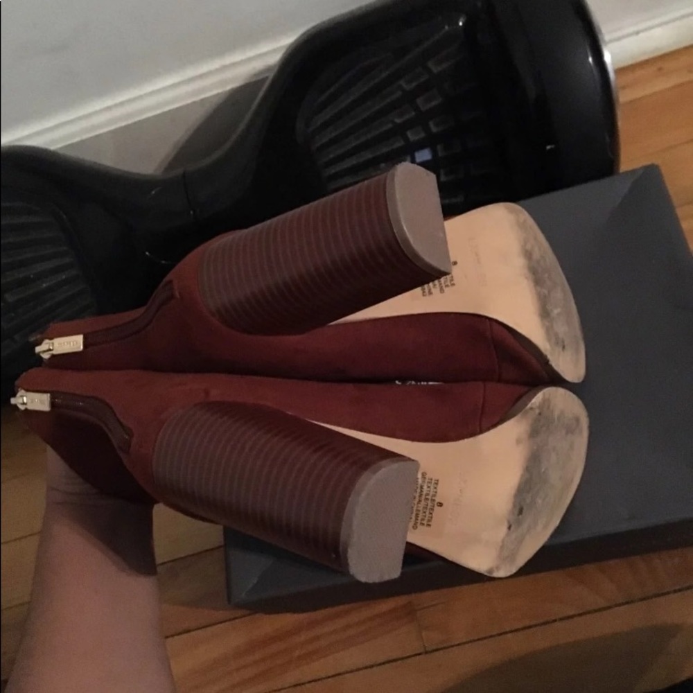 Express Booties - Picture 3 of 3